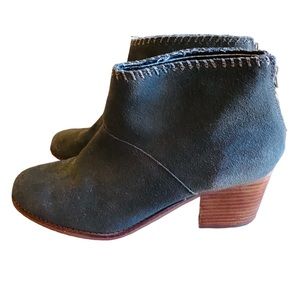 TOMS Women's Leila Castlerock Grey Suede Heeled Ankle Boots - sz 9.5